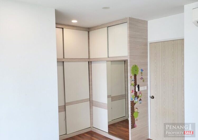 The Clover In Sungai Ara 1598SF Fully Furnished With 2 Car Parks