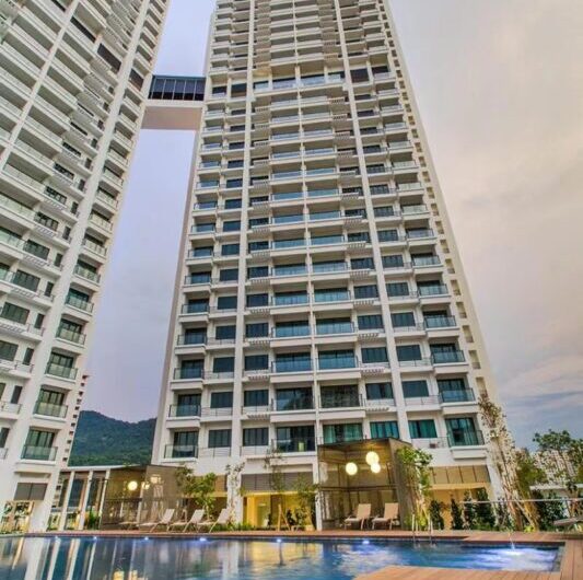 Iconic Skies_Low Density Condo 1500sf_Nearby SPICE Arena 槟岛_低密度公寓_一层只有4间